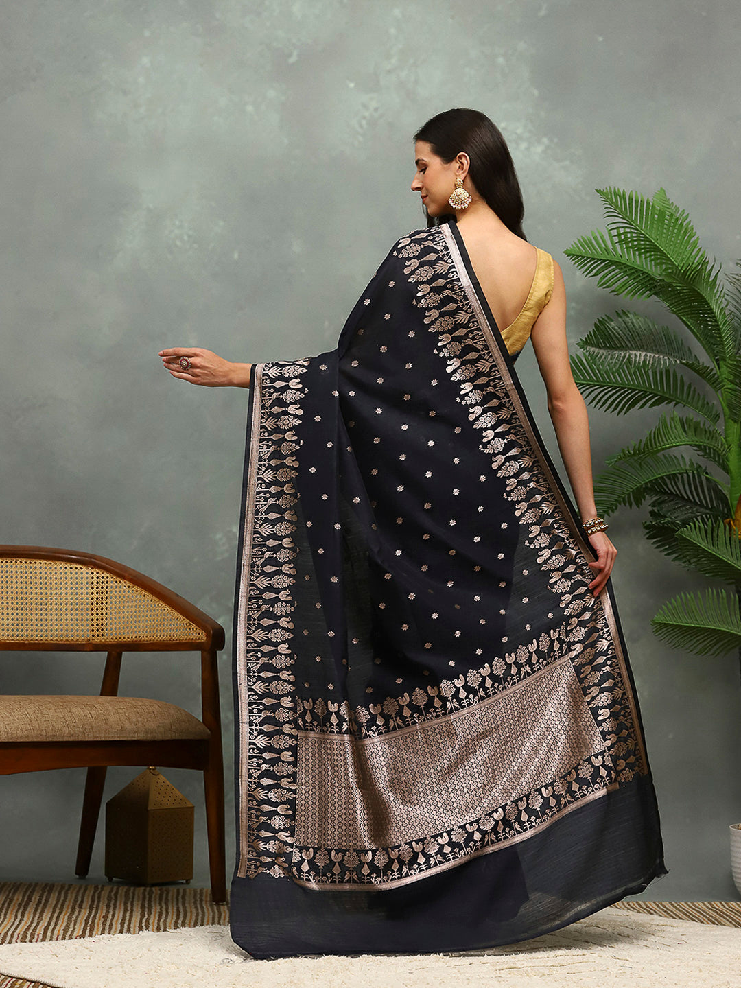 Zari Border Booti Cotton Blend Woven Saree