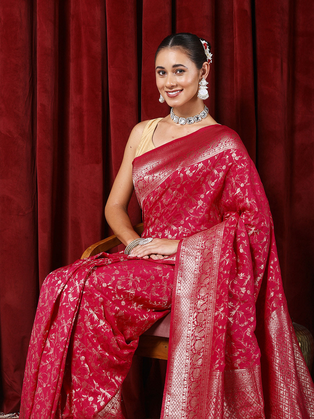 Zaari Jaal Woven Crepe Saree