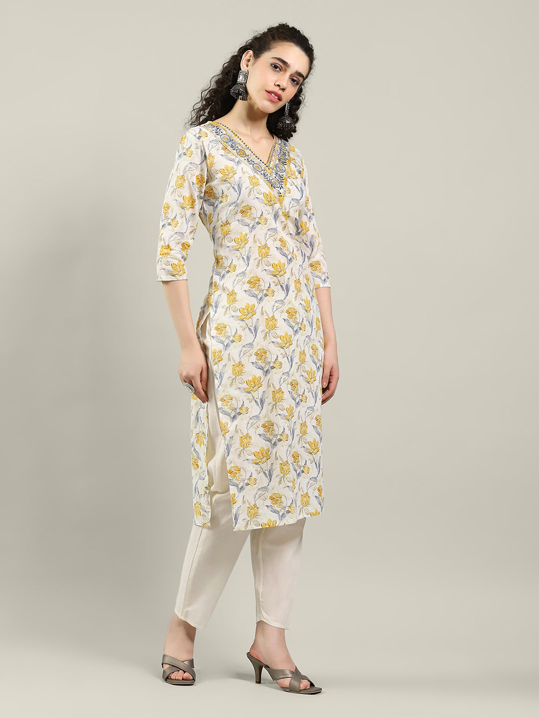 Printed Cotton Blend Kurta &amp; Pants