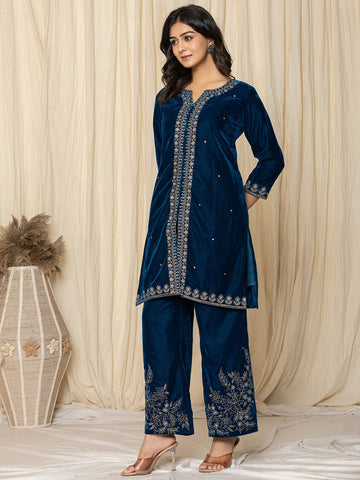 Zari Neck Embroidered Velvet Kurta With Pants