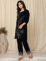 Zari Neck Embroidered Velvet Kurta With Pants