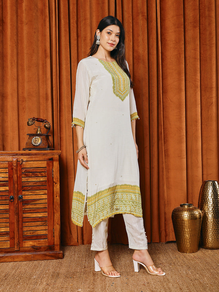Bandhani Printed Crepe Kurta With Pants &amp; Dupatta