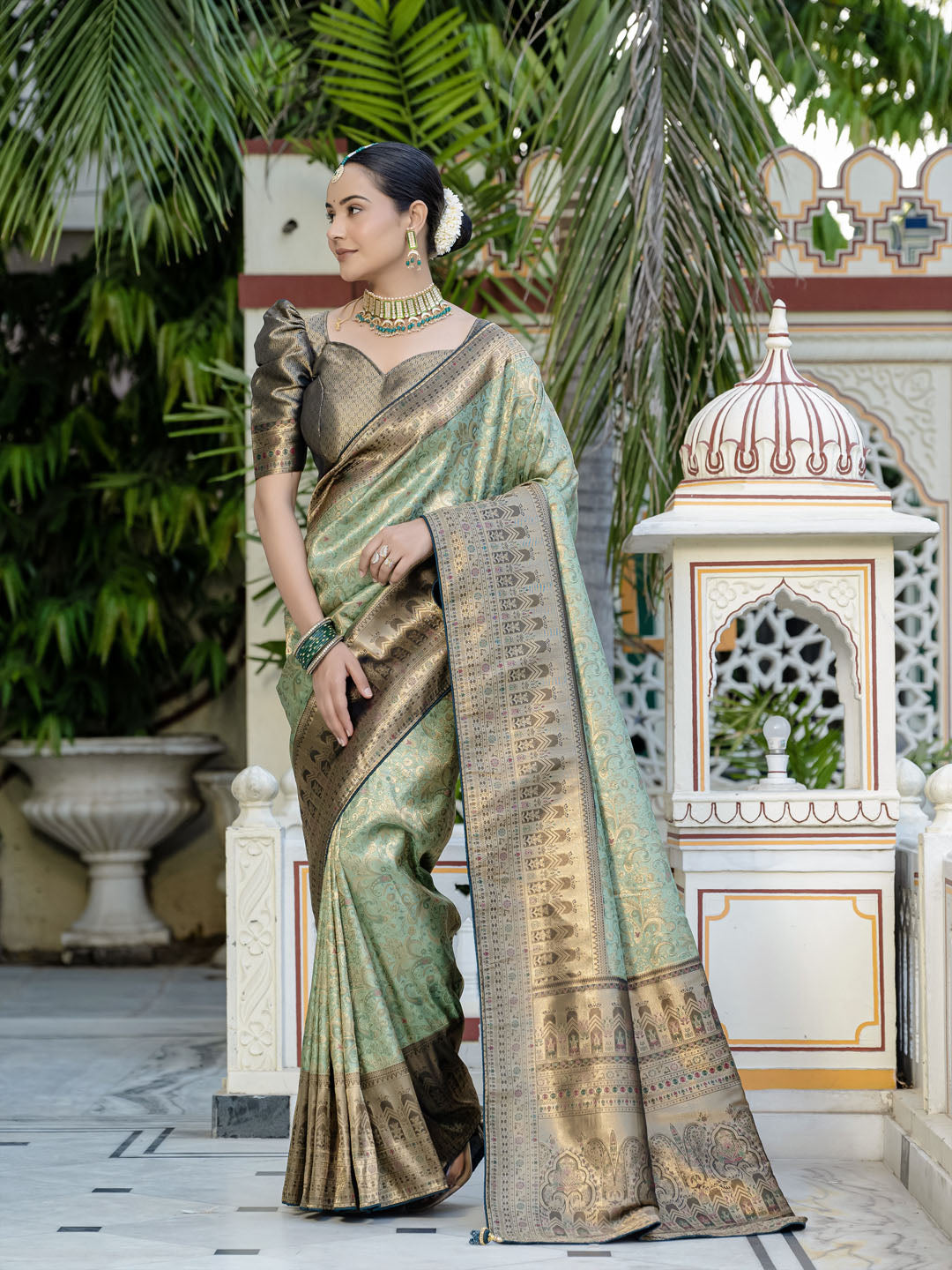 Woven Design Meenakari Kanjivaram Silk Saree