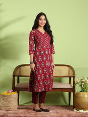 Floral Printed Cotton Blend Kurta