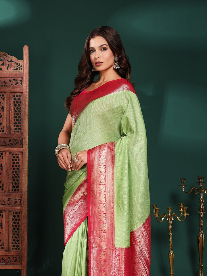 Plain Crepe Saree