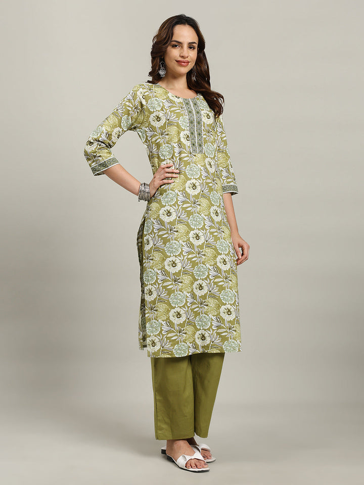 Floral Parinted Cotton Blend Kurta With Pants &amp; Dupatta