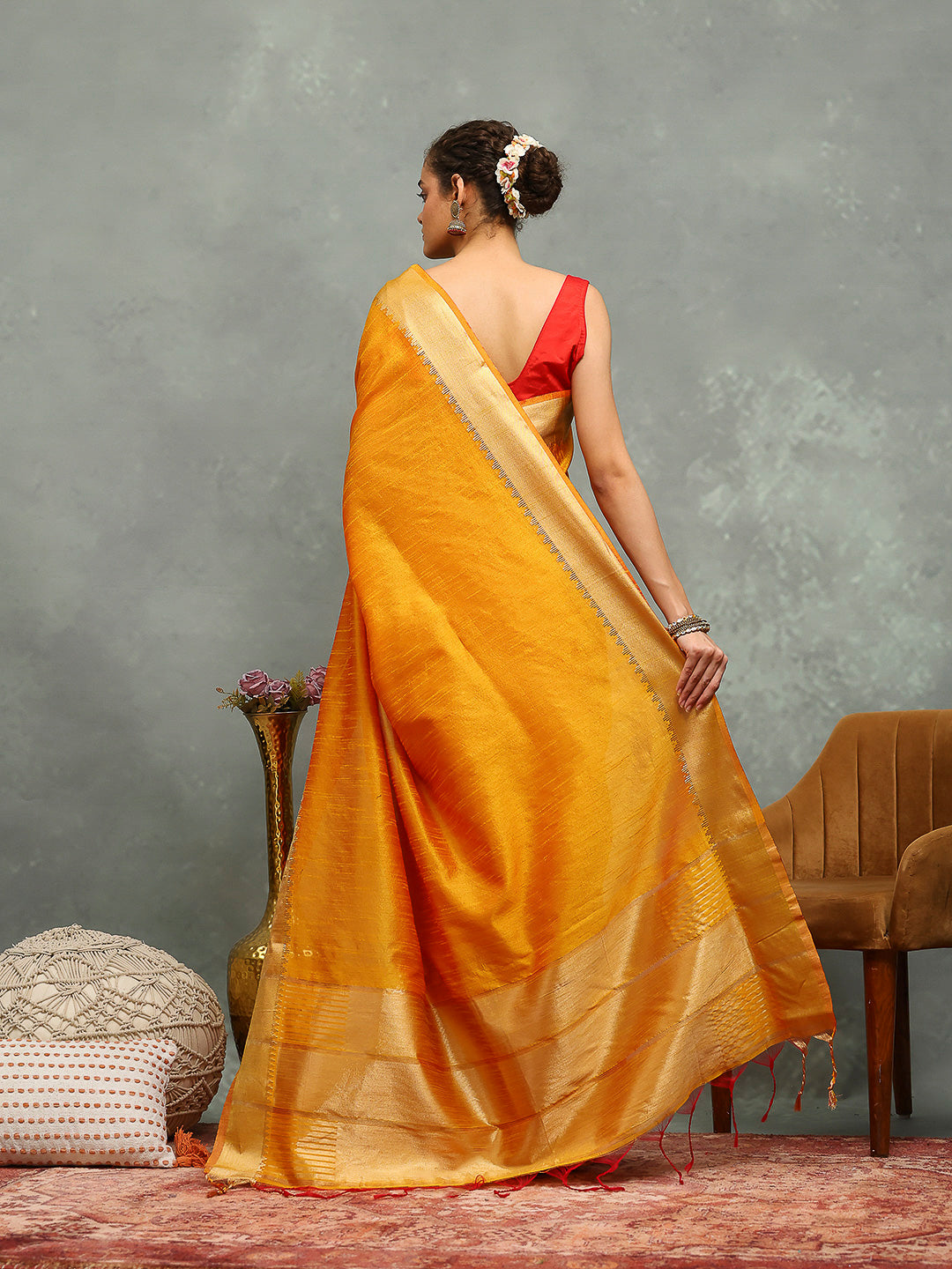 Plain Art slik Saree