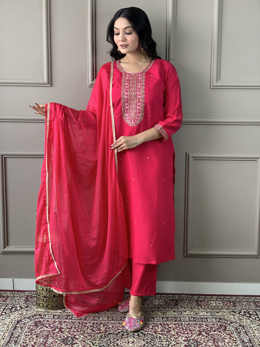 Neck Zari Embroidered Chanderi Kurta With Pants & Dupatta