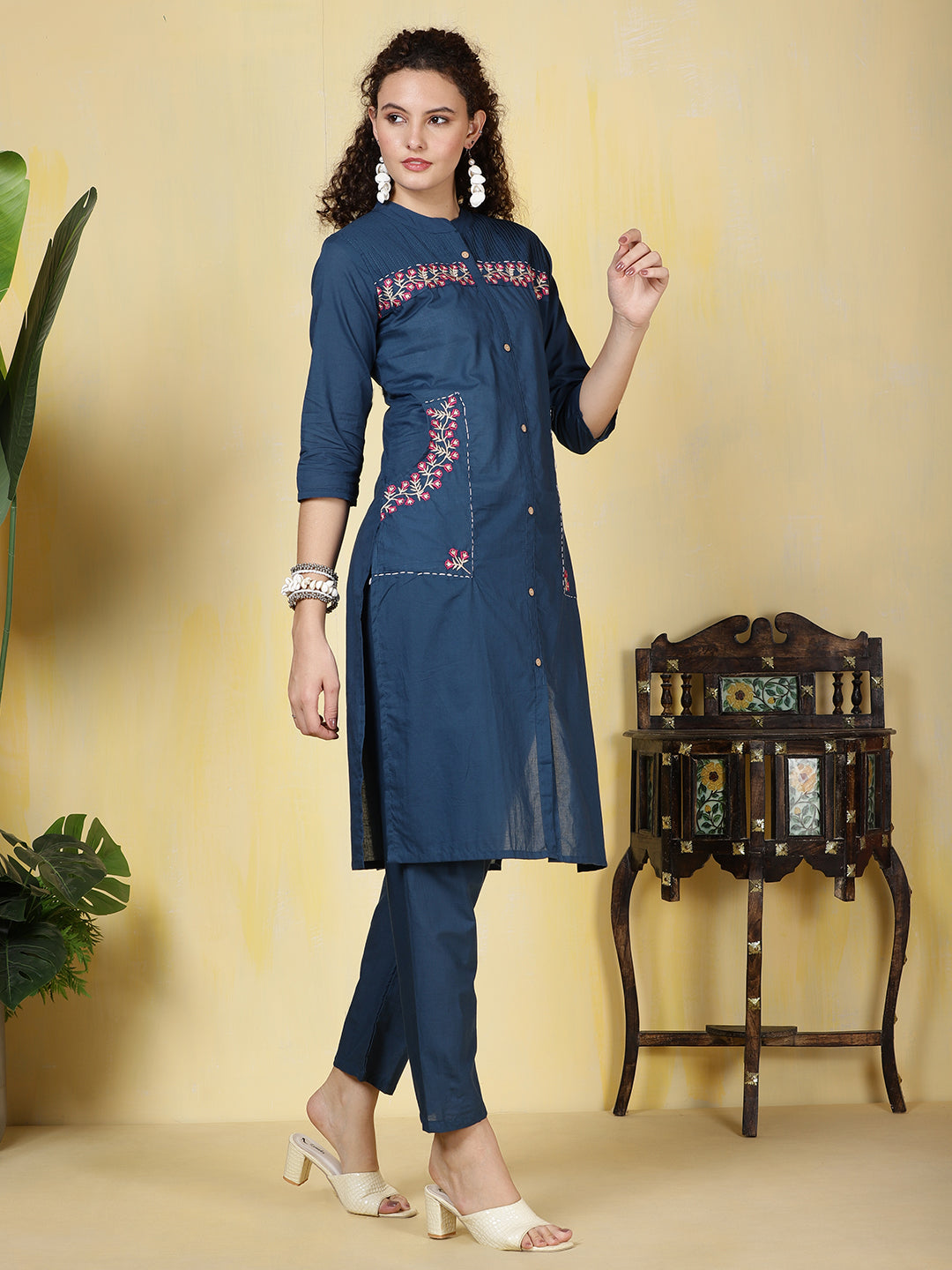 Printed Cotton Blend Kurta With Pants