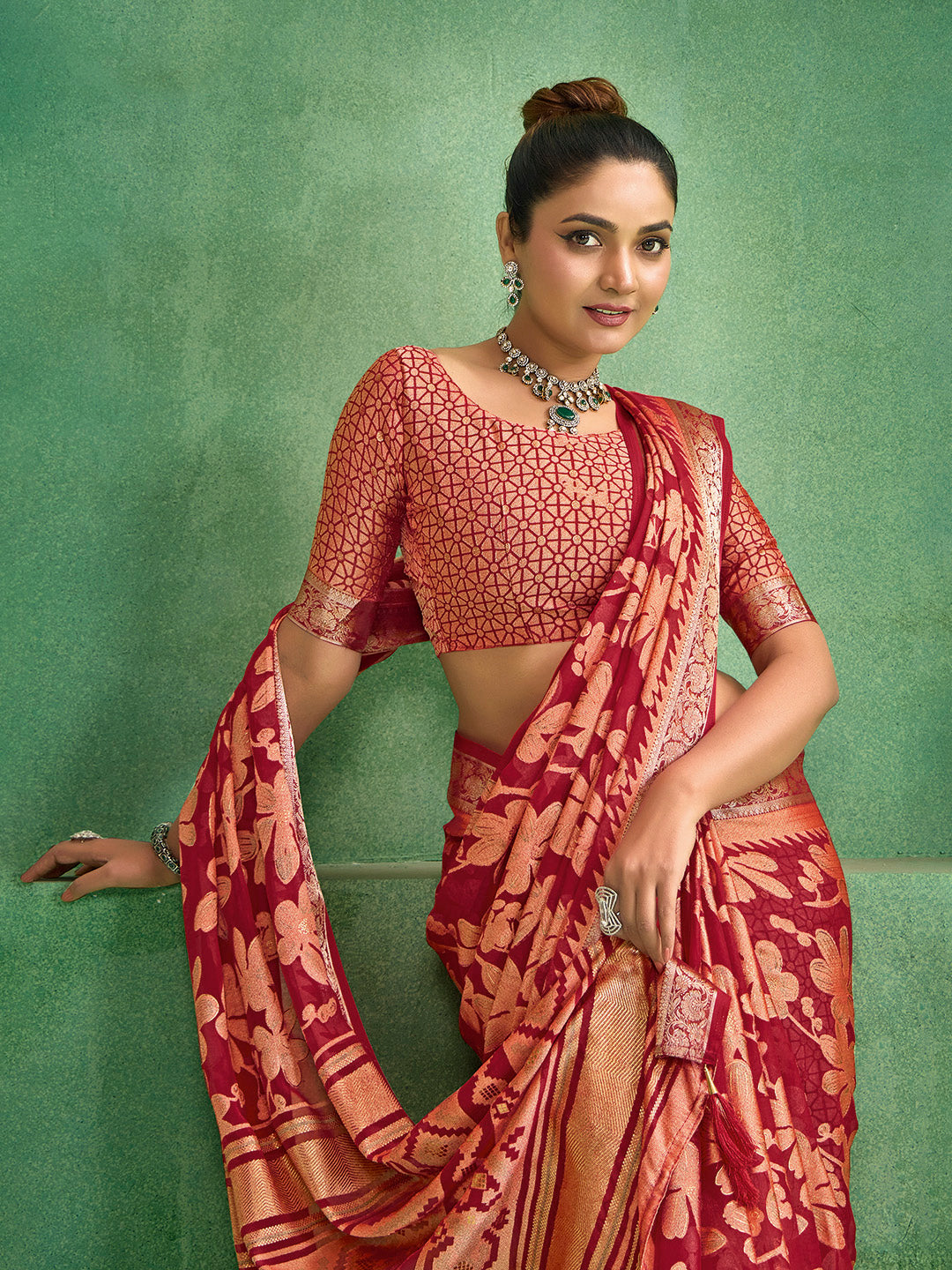 Floral Printed Georgette Saree