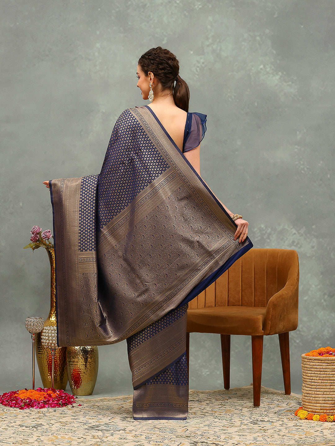Zari Jaal Art Silk Woven Saree