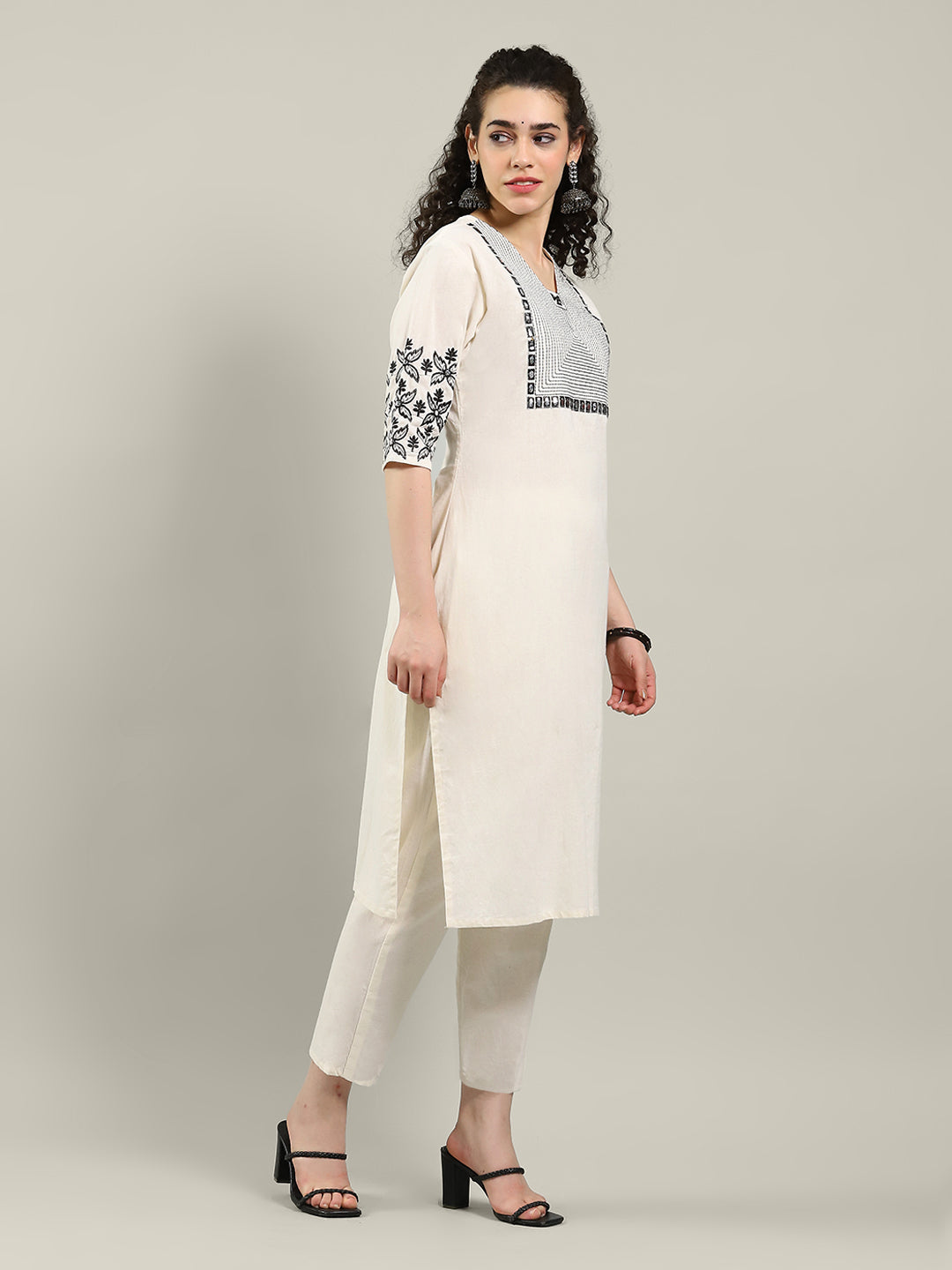 Printed Cotton Blend Kurta With Pants