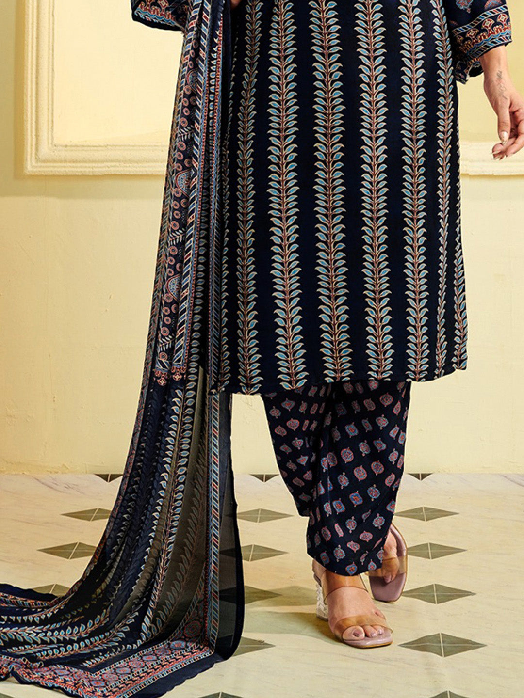 Printed Crepe Unstitched Suit With Pant &amp; Dupatta