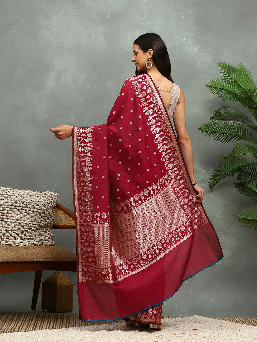 Zari Border Booti Cotton Blend Woven Saree