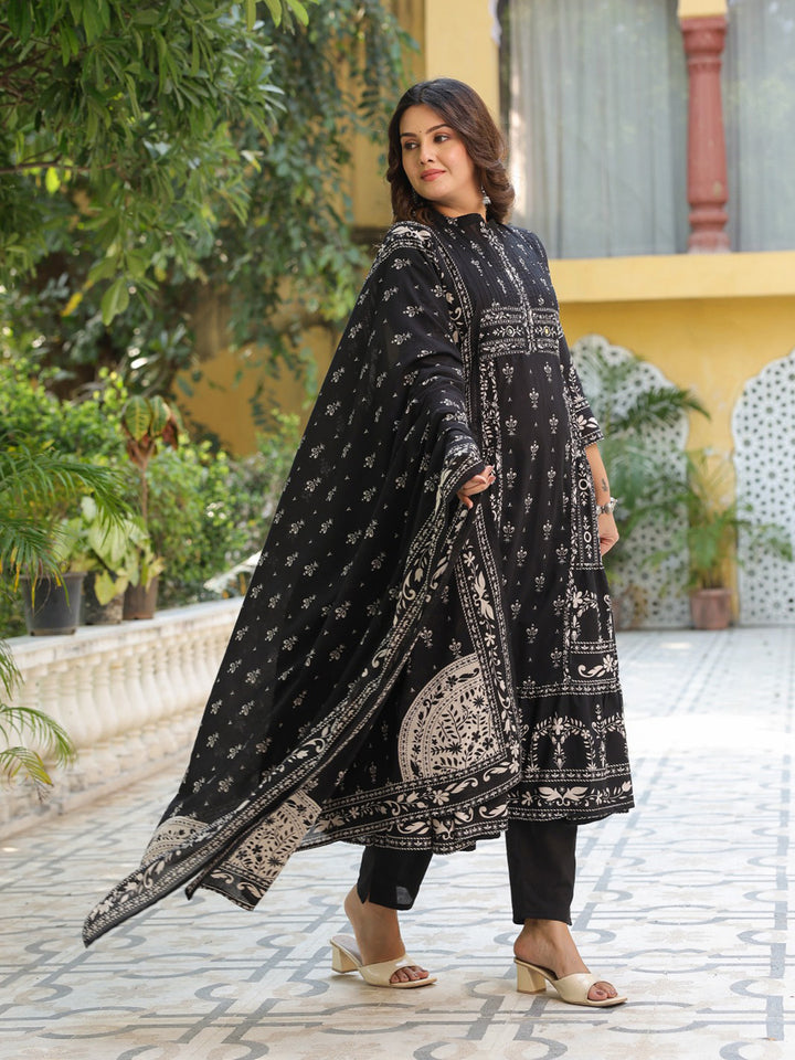 Black Cotton Blend Floral Printed Straight Suit Set