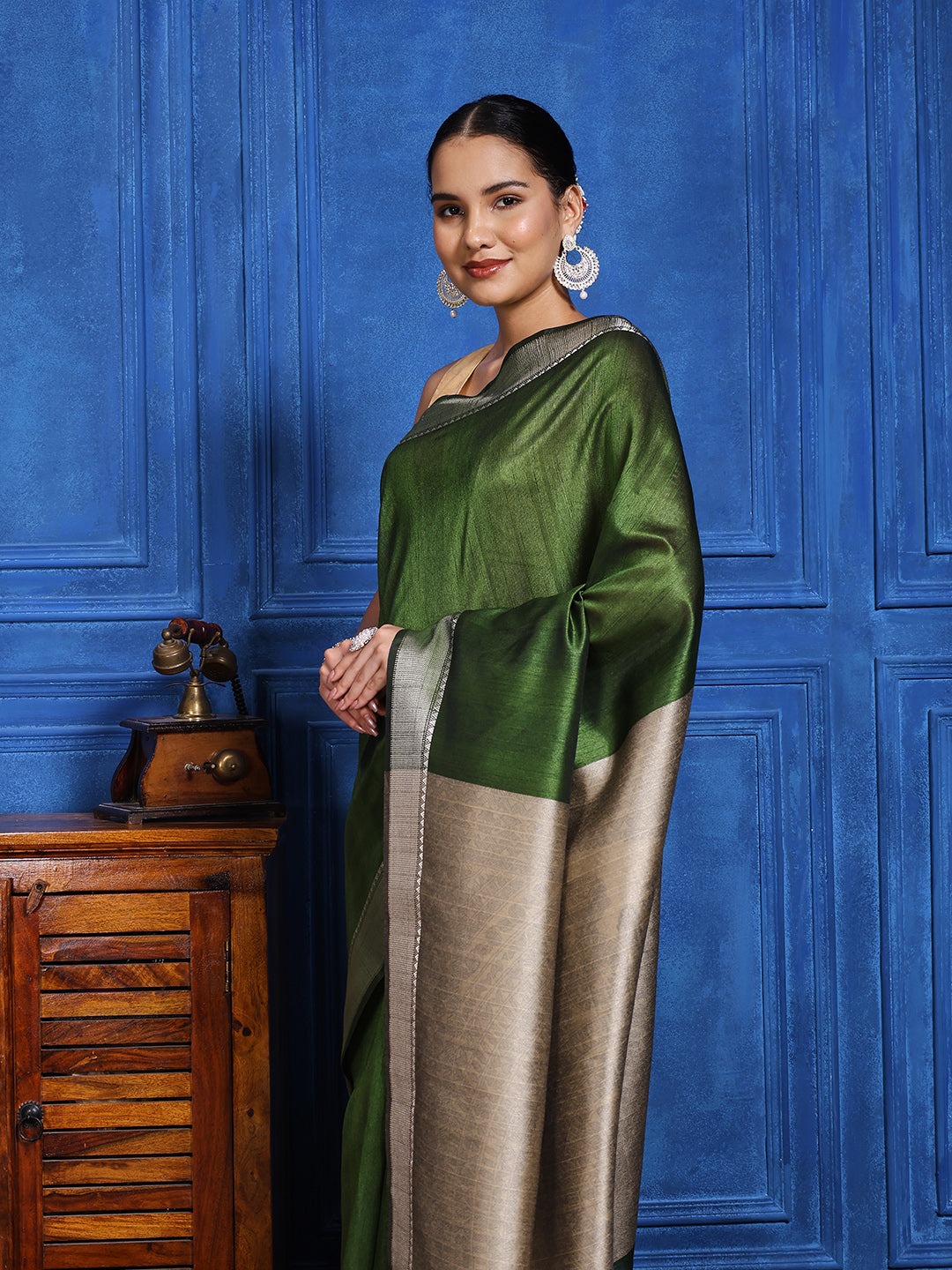 Zaari Jaal Tussar Saree
