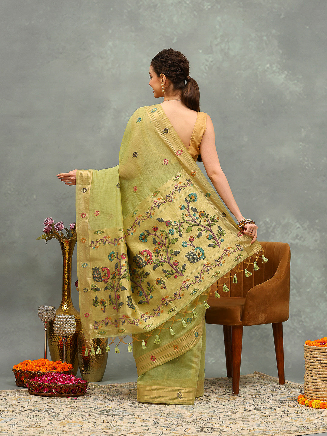 Woven Design Cotton Blend Saree