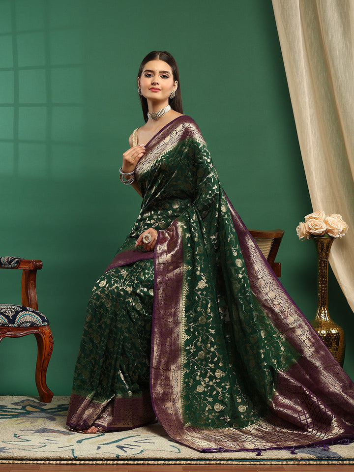 Plain Crepe Saree