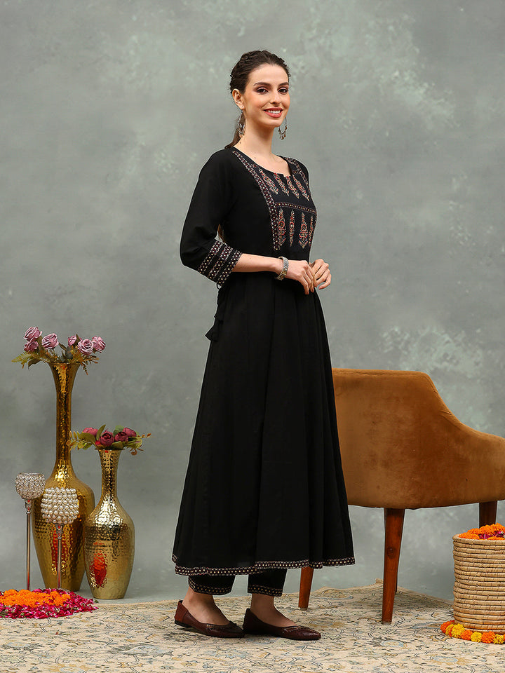 Embroidered Cotton Kurta With Pants &amp; Dupatta