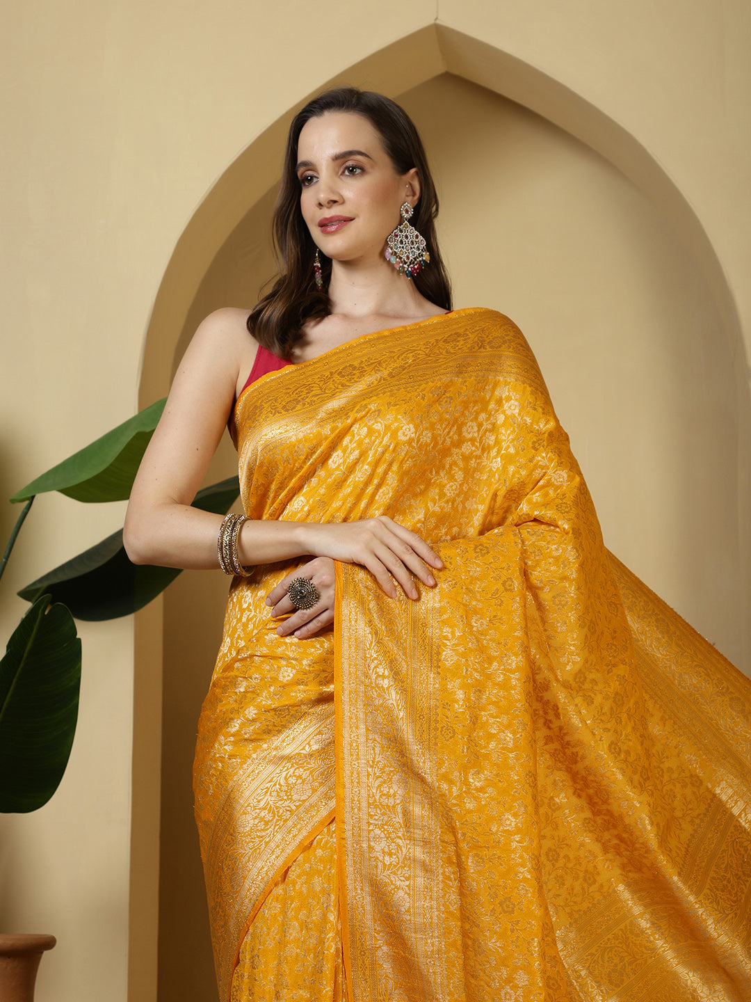 Zaari Jaal Crepe Saree