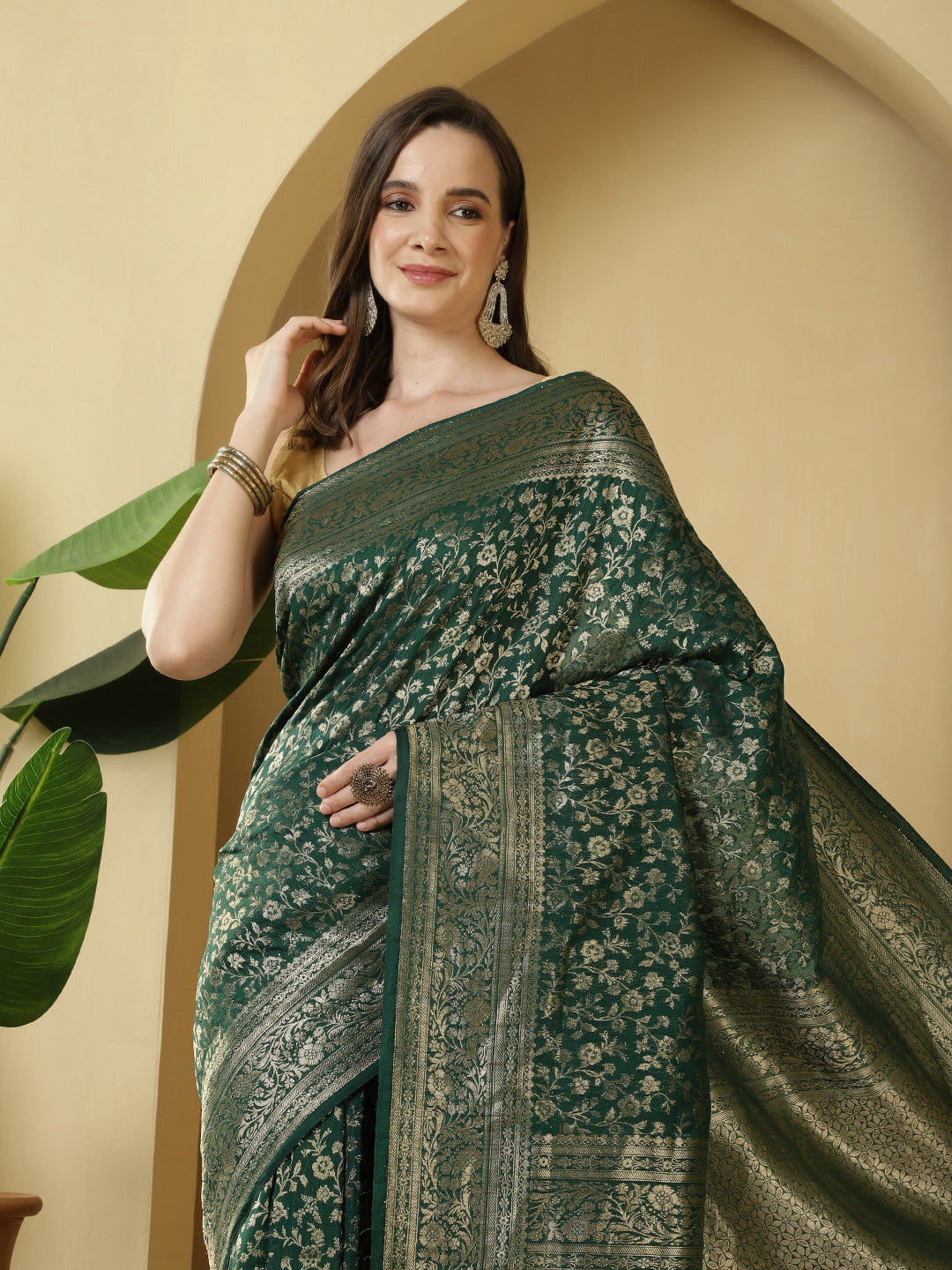 Zaari Jaal Crepe Saree