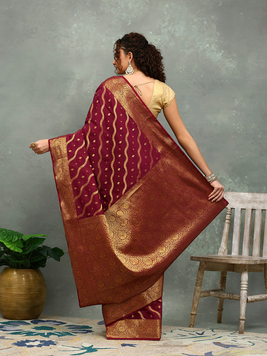 Wovn Border Art Silk Saree