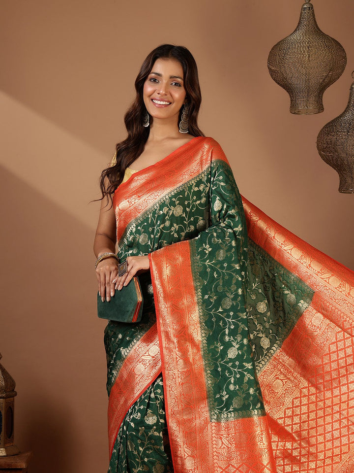 Plain Crepe Saree