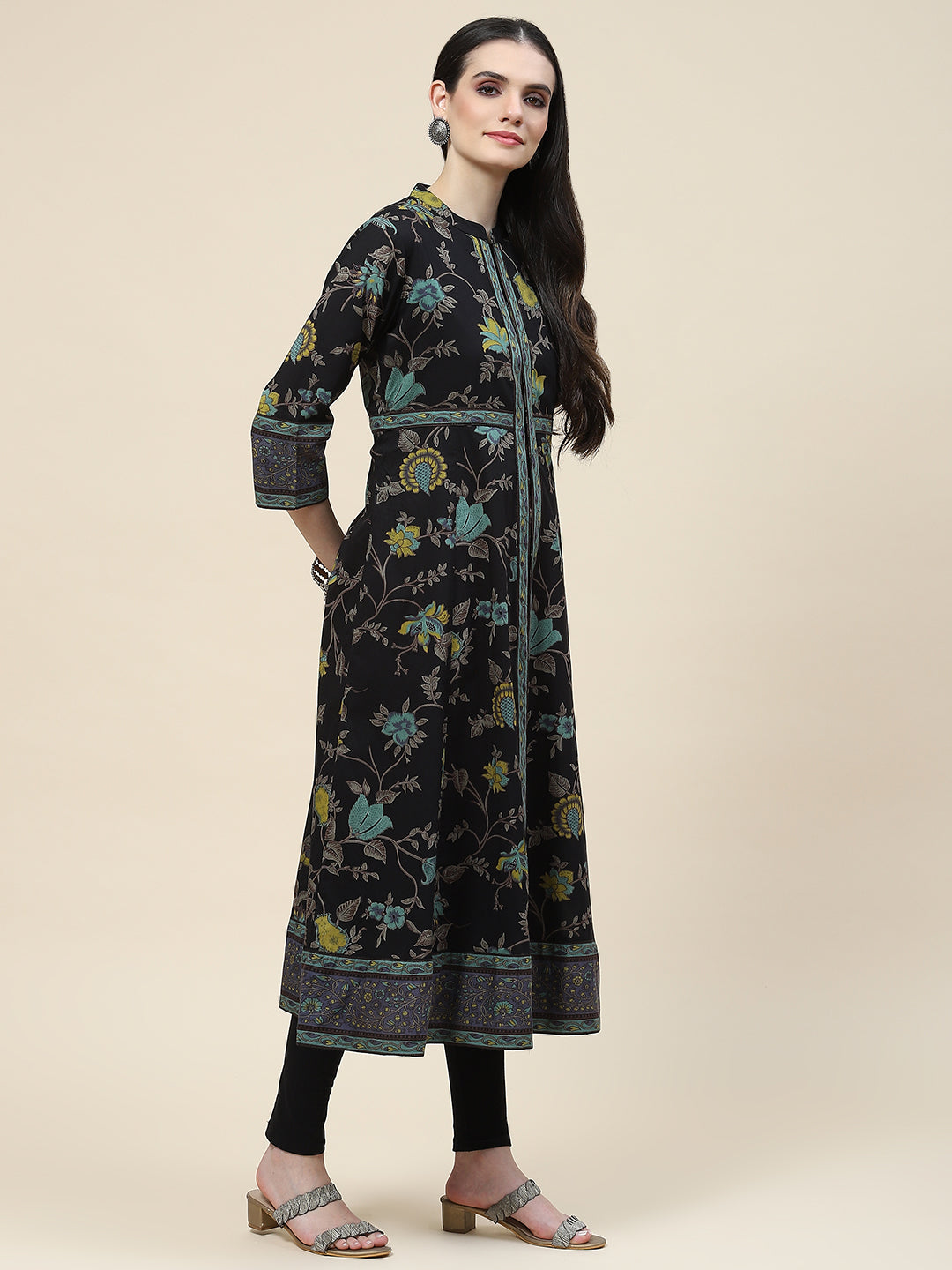 Floral Printed Cotton Kurta With Inner