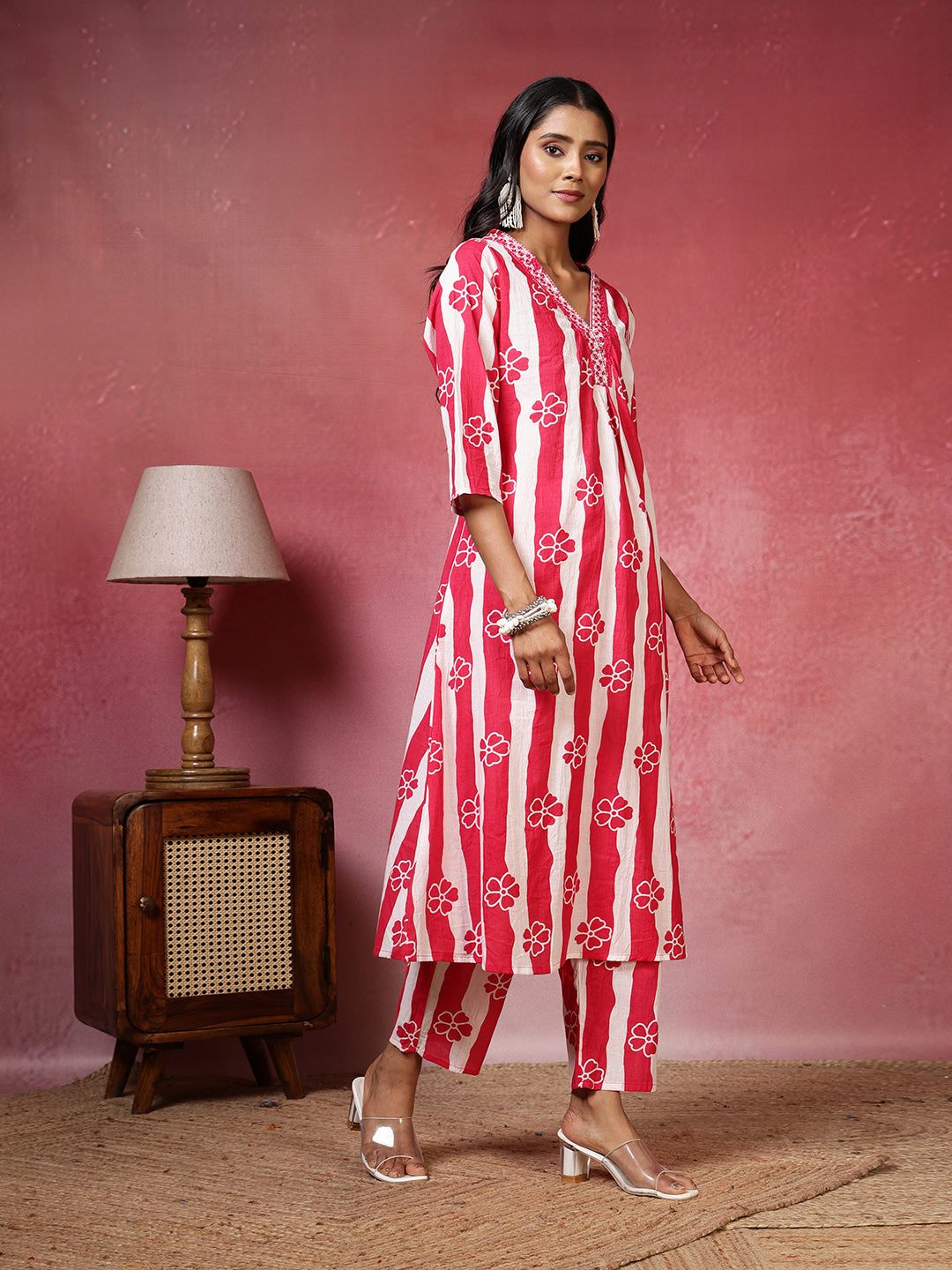 Printed Cotton Blend Kurta With Pants