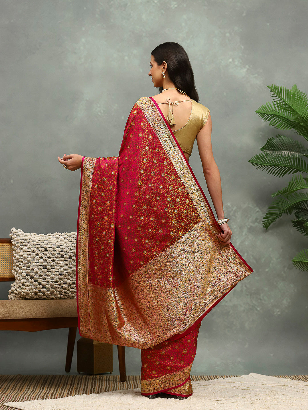 Jamavar Banarasi Woven Saree