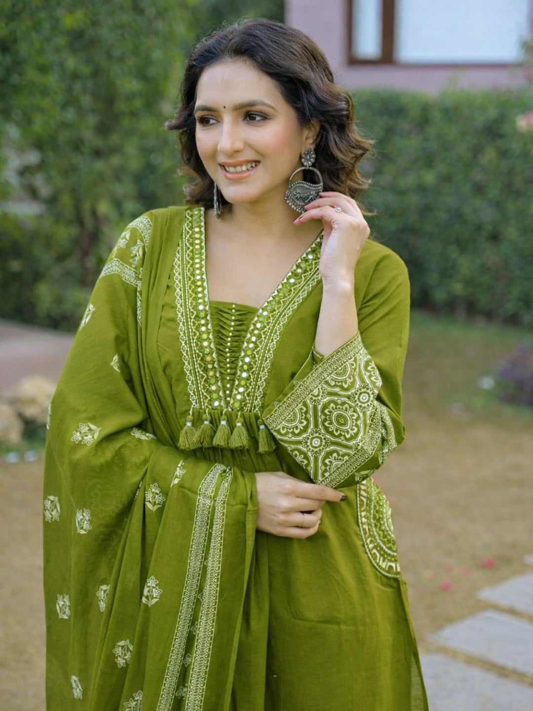 Green Cotton Blend Printed Straight Suit Set