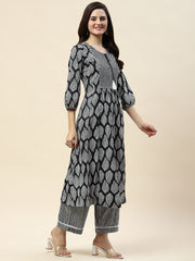 Floral Printed Cotton Kurta With Pants