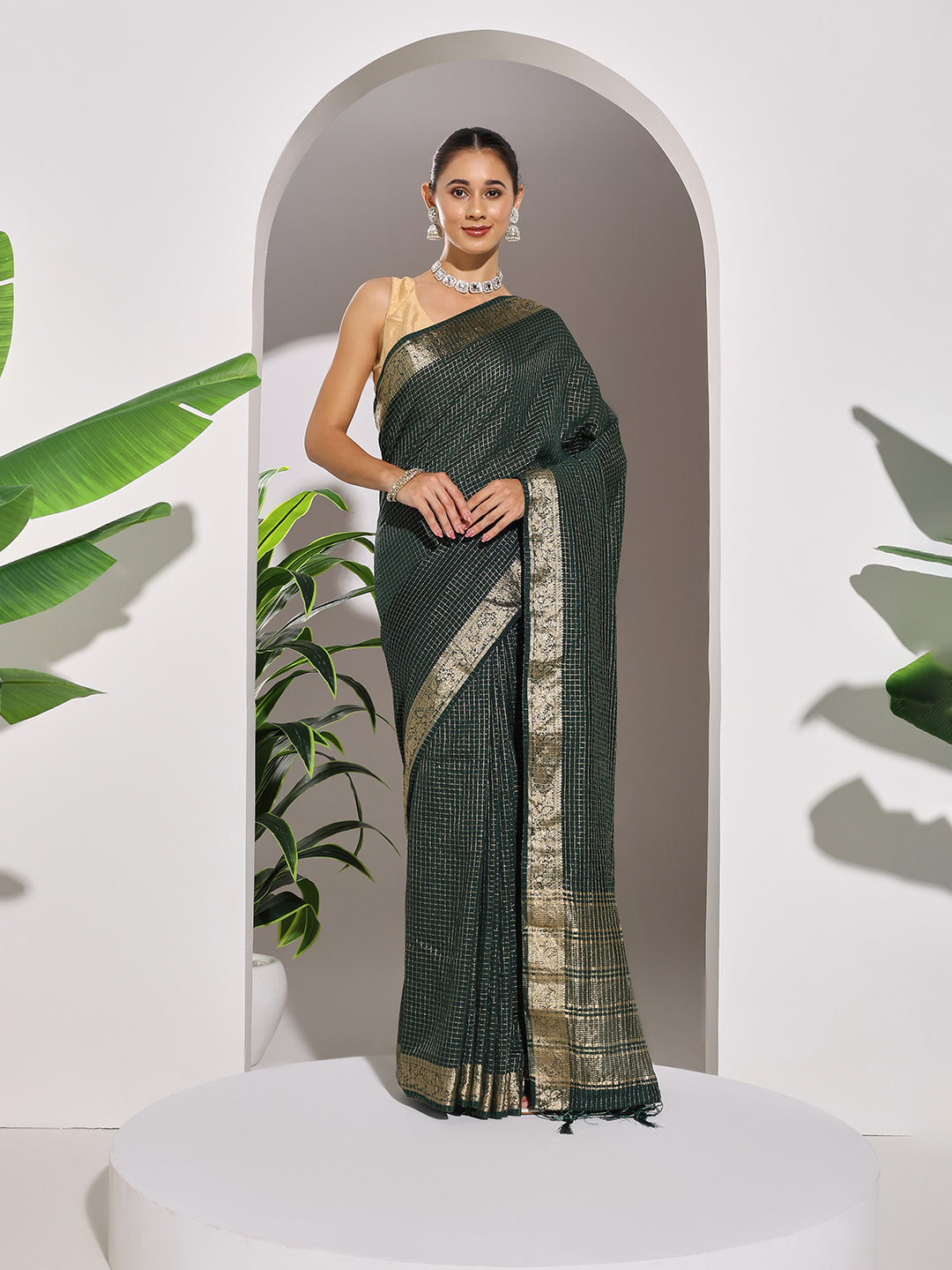 Zaari Jaal Tussar Saree