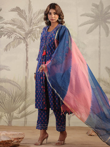 Digital Floral Printed Cotton Blend Kurta With Pants & Dupatta