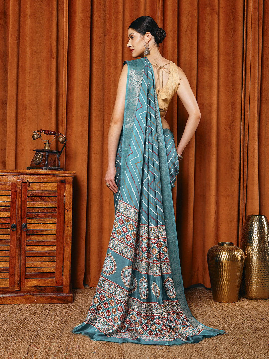 Digital Printed Art slik Saree