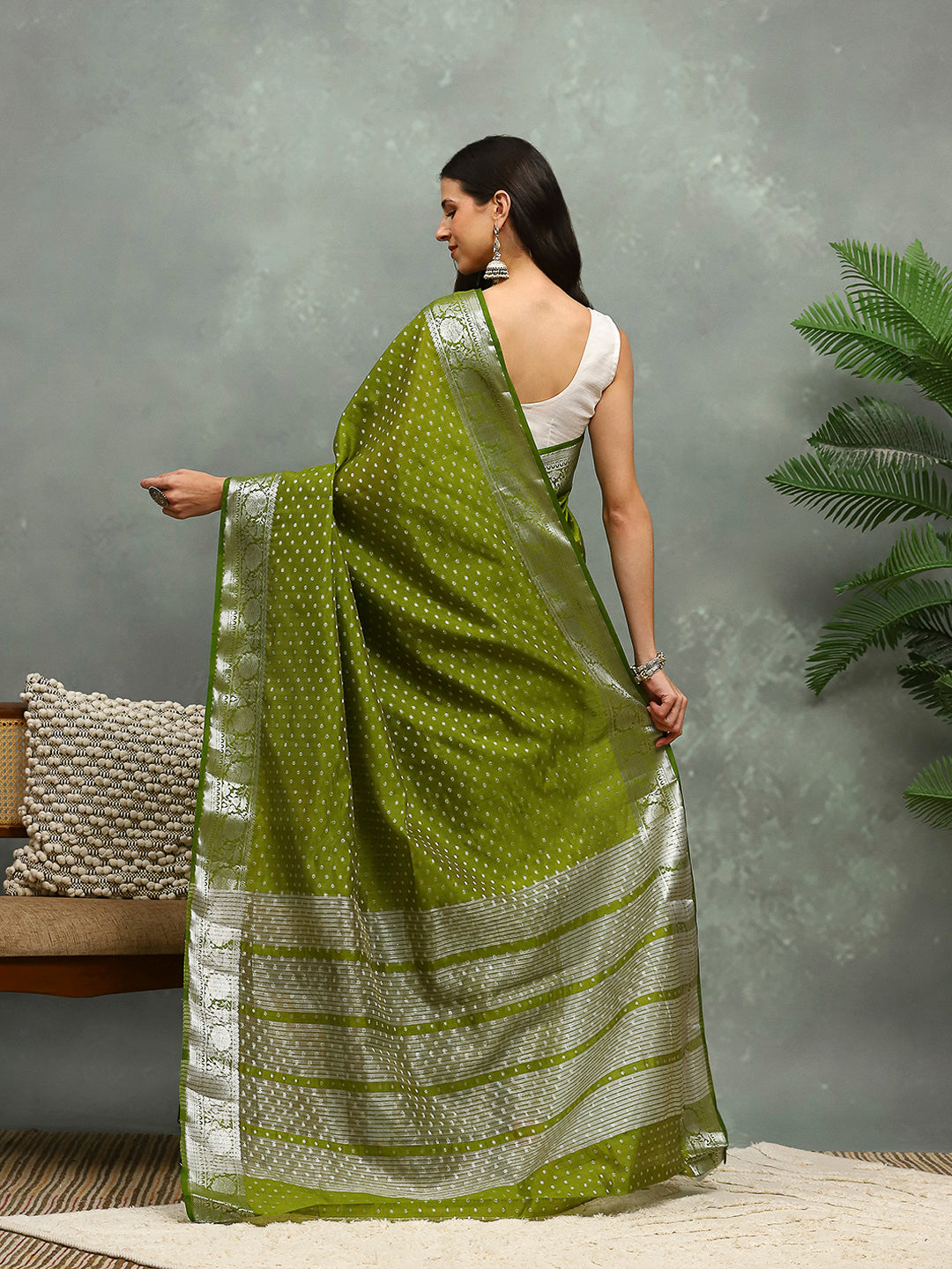 Zaari Border Art Silk Saree