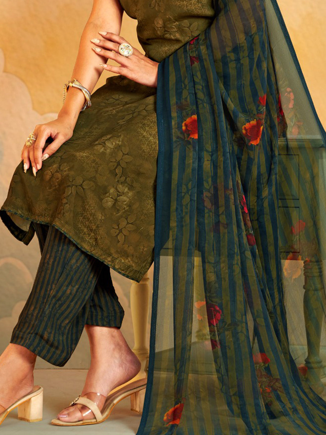 Printed Crepe Unstitched Suit With Pant &amp; Dupatta