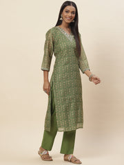 Floral Printed Chanderi Kurta With Pants