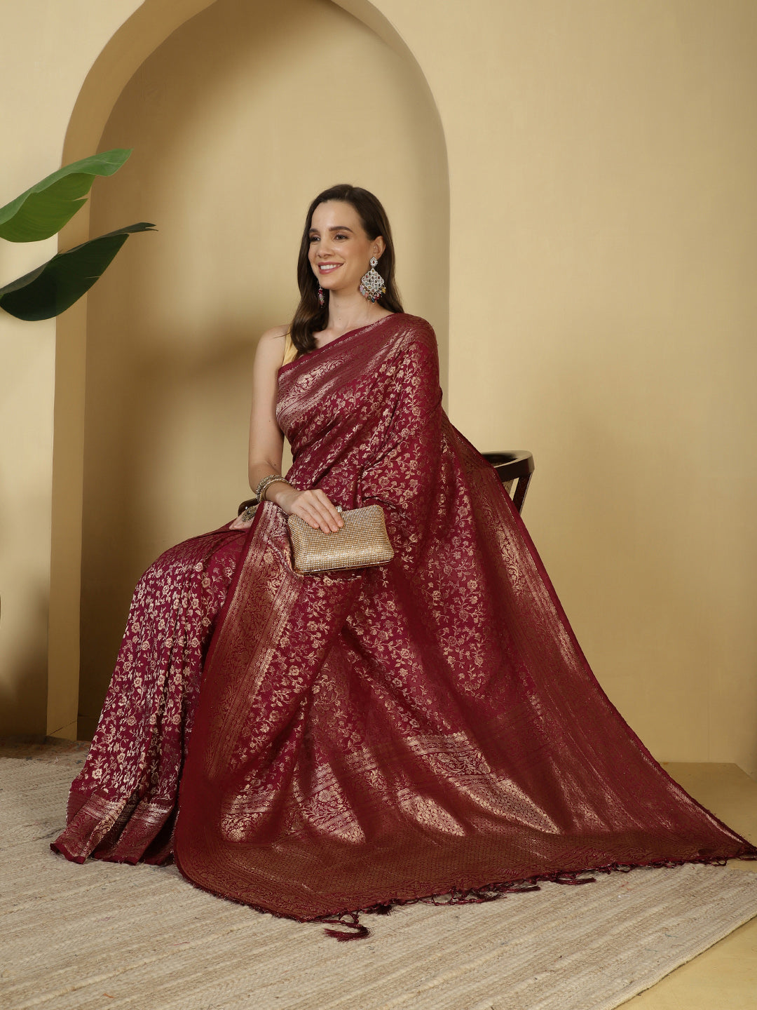 Zaari Jaal Crepe Saree