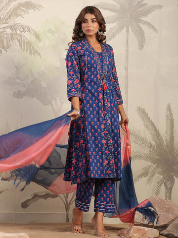 Digital Floral Printed Cotton Blend Kurta With Pants & Dupatta