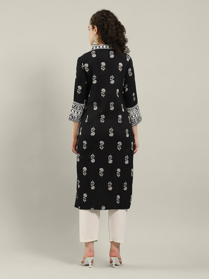 Printed Neck Embroidered Cotton Blend Kurta