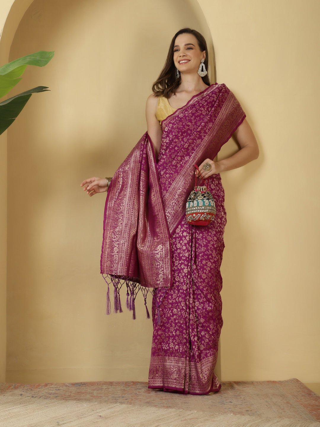 Zaari Jaal Crepe Saree