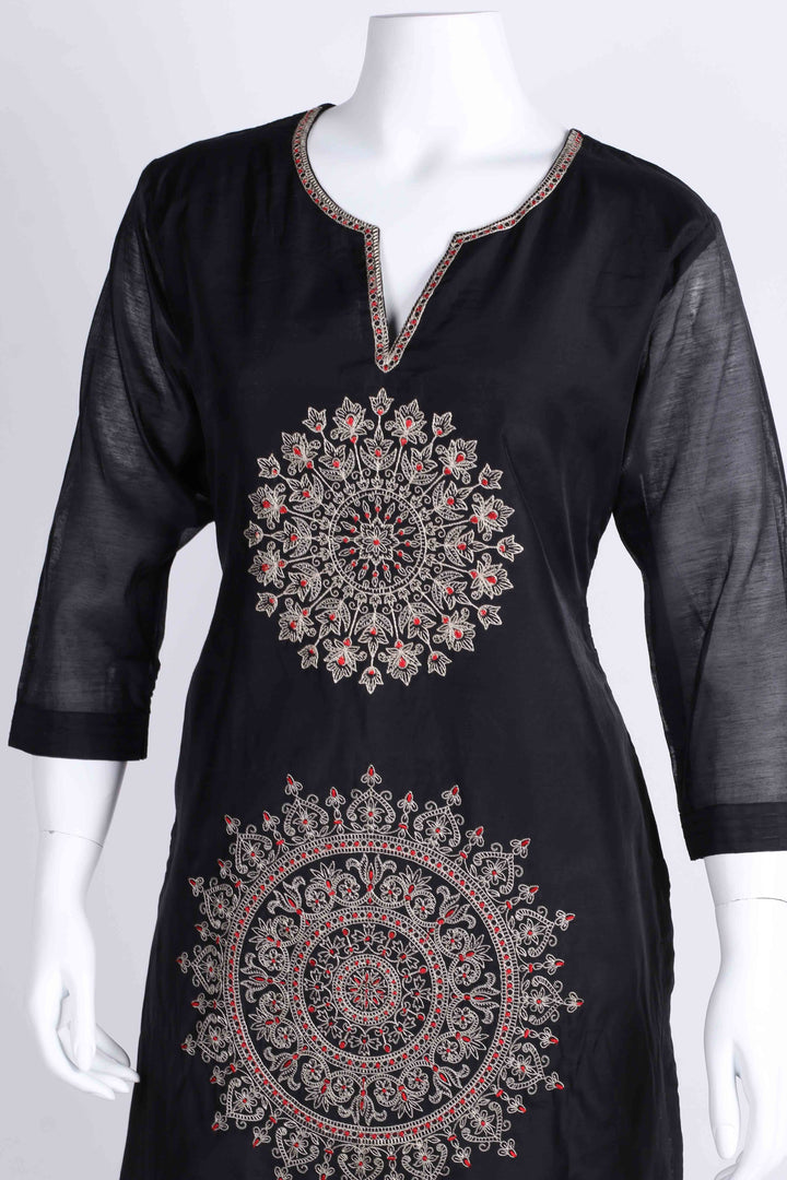 Embroidered Chanderi Kurta With Pants &amp; Dupatta