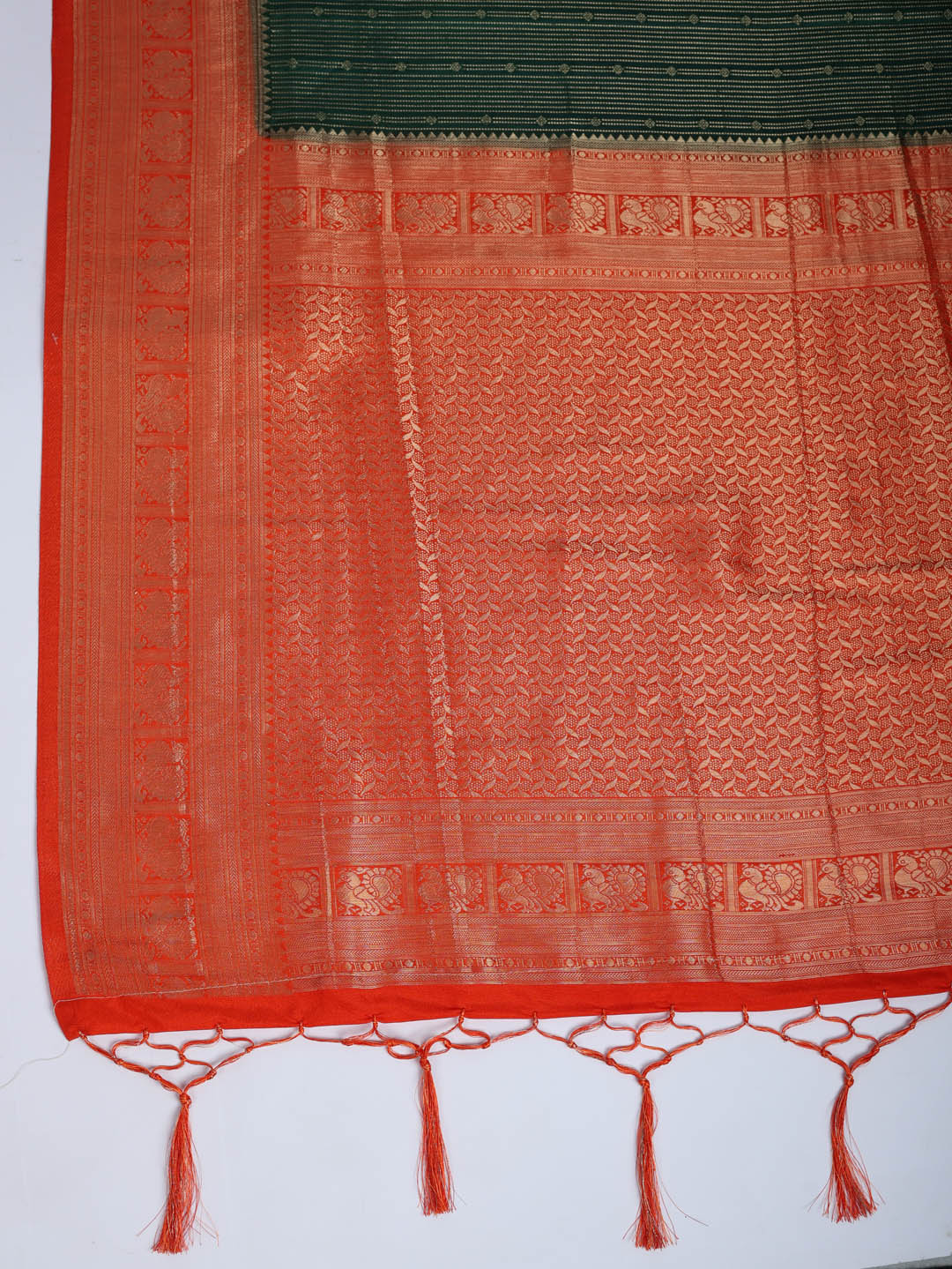 Plain Crepe Saree
