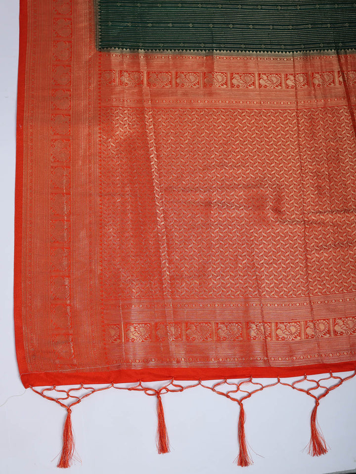 Plain Crepe Saree