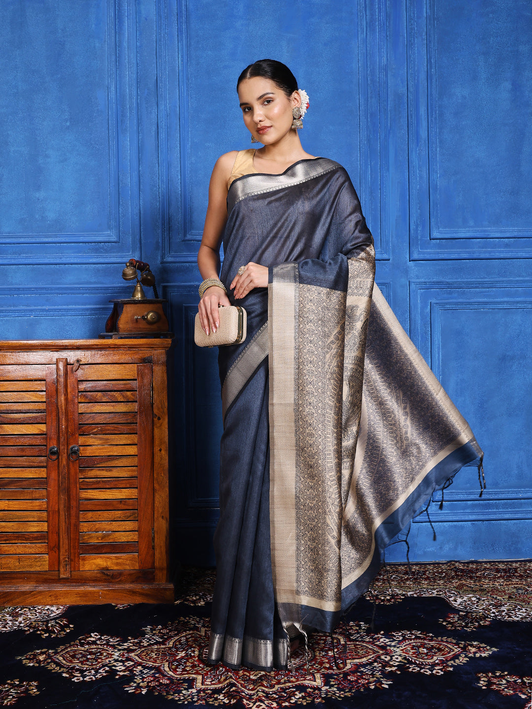 Zaari Jaal Tussar Saree