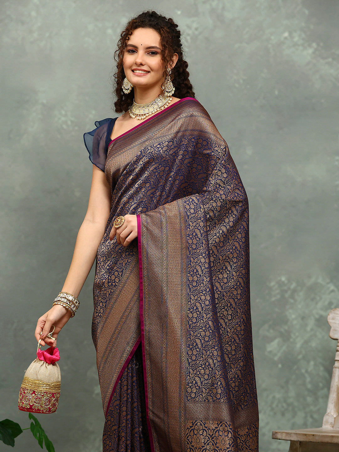 Wovn Border Art Silk Saree