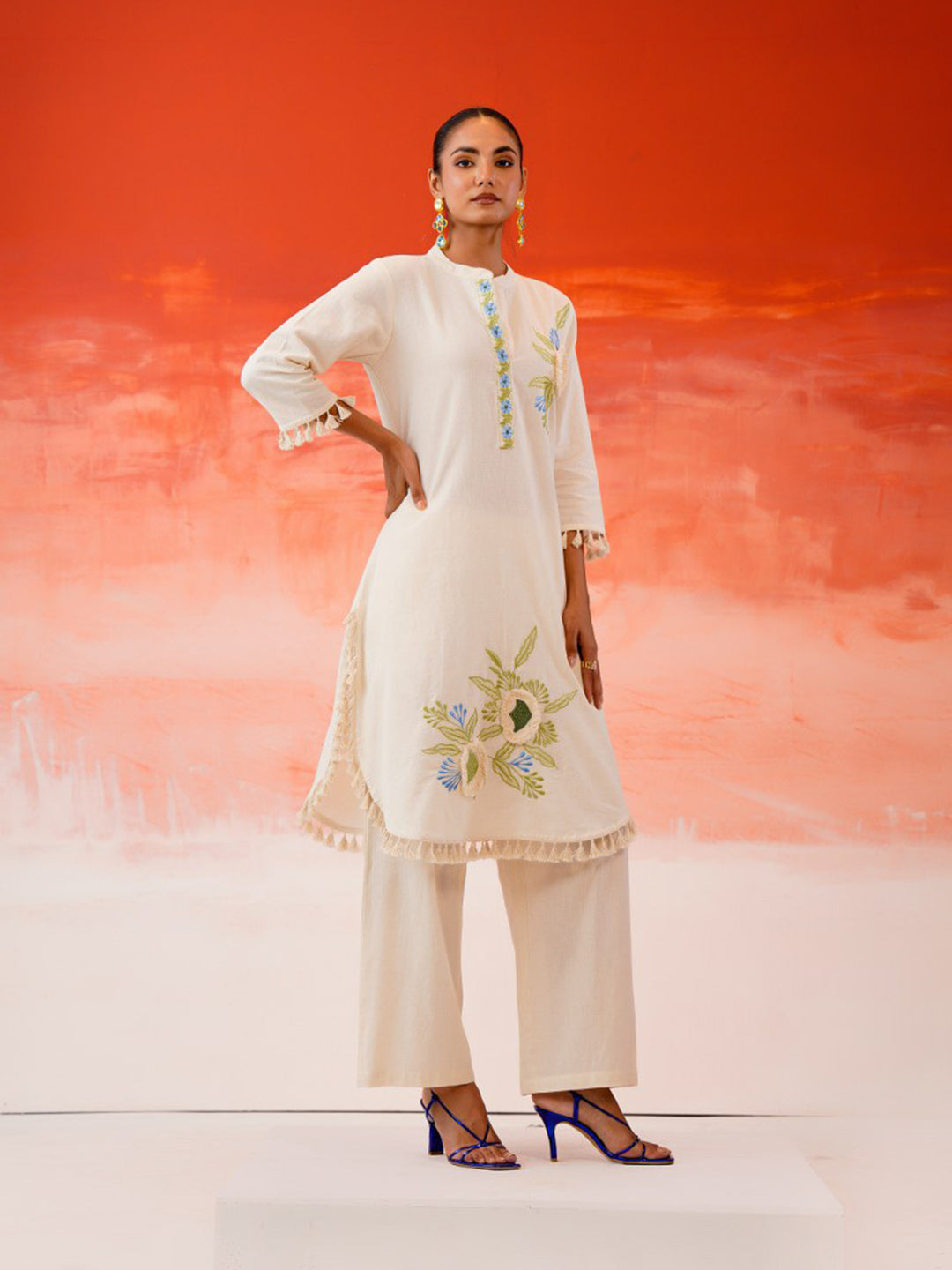 Cream Cotton Blend Printed Straight Kurta With Pant