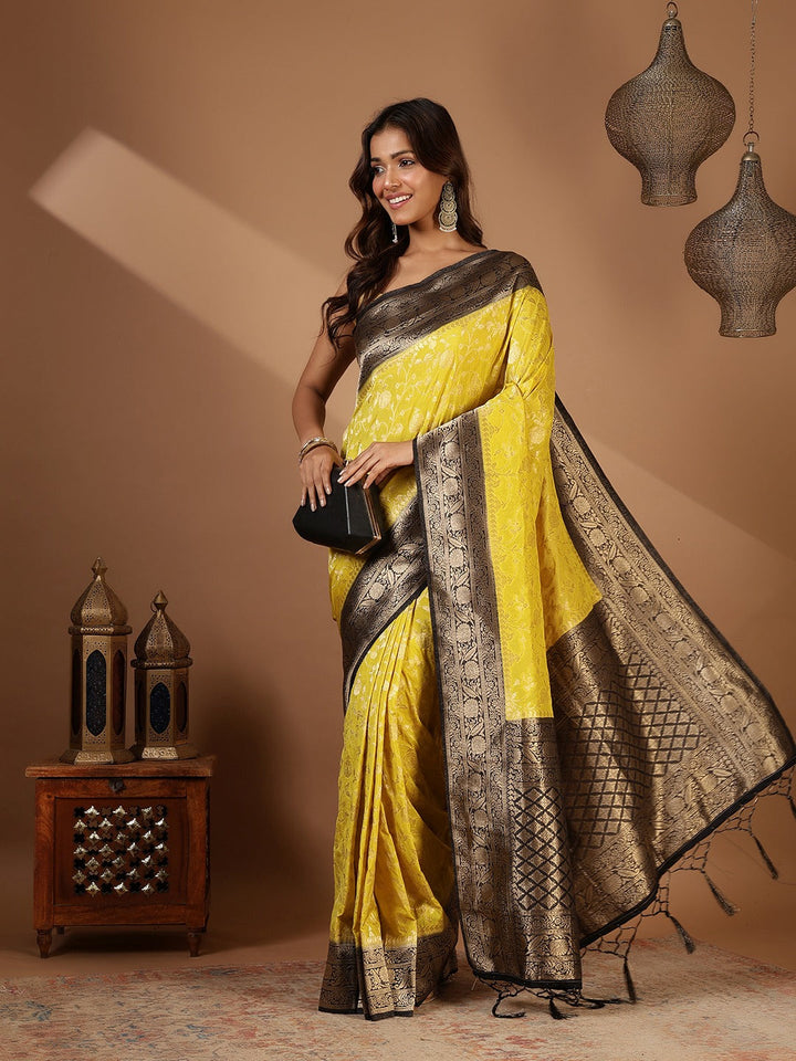 Plain Crepe Saree