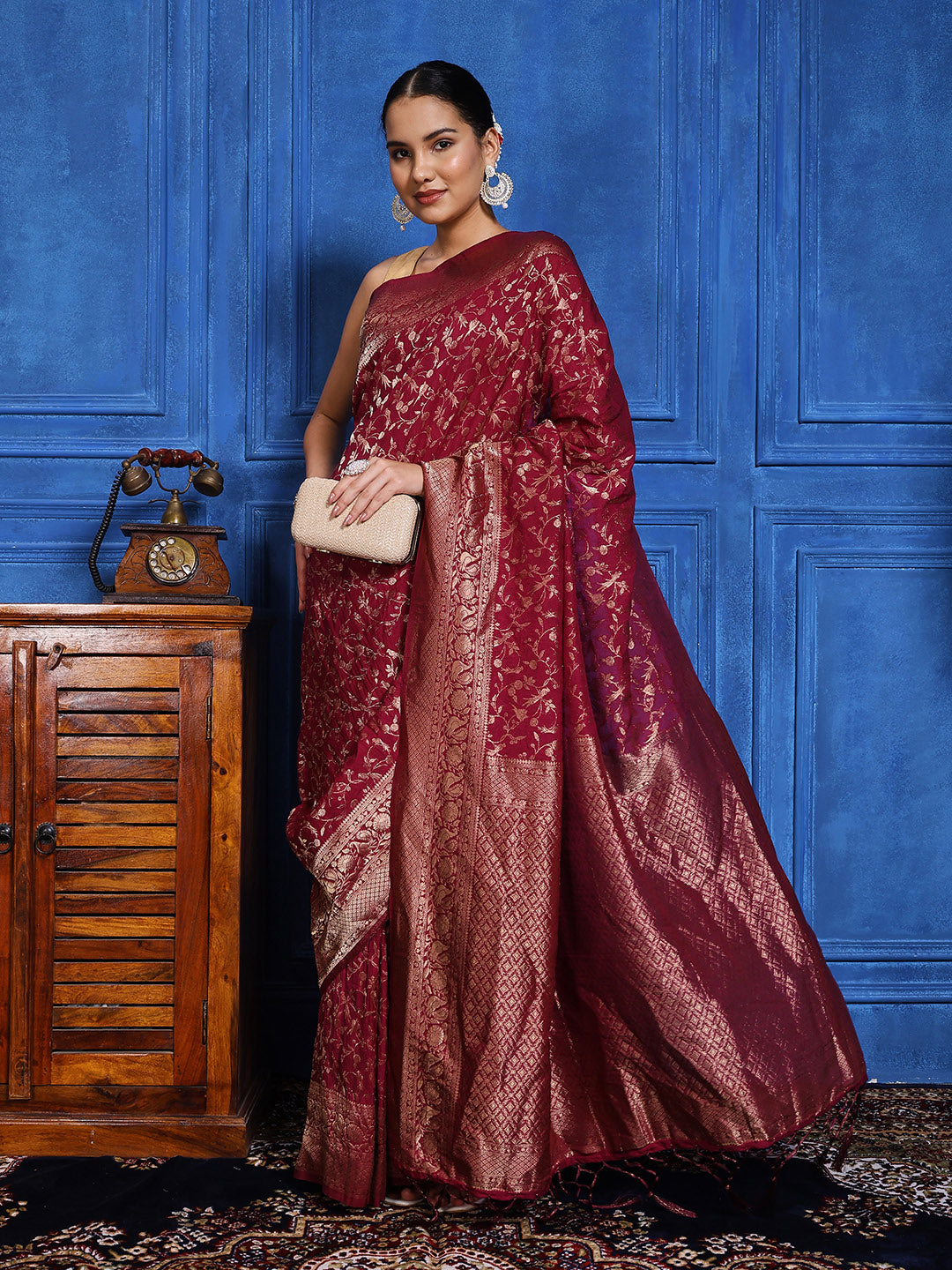Zaari Jaal Crepe Saree